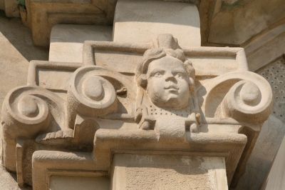 Detale architektoniczne elewacji pałacyku