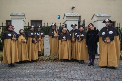 Odsłonięcie kamienia milowego szlaku Świętego Jakuba przy Sanktuarium Matki Bożej Rzeszowskiej, fot. Agnieszka Szafirska