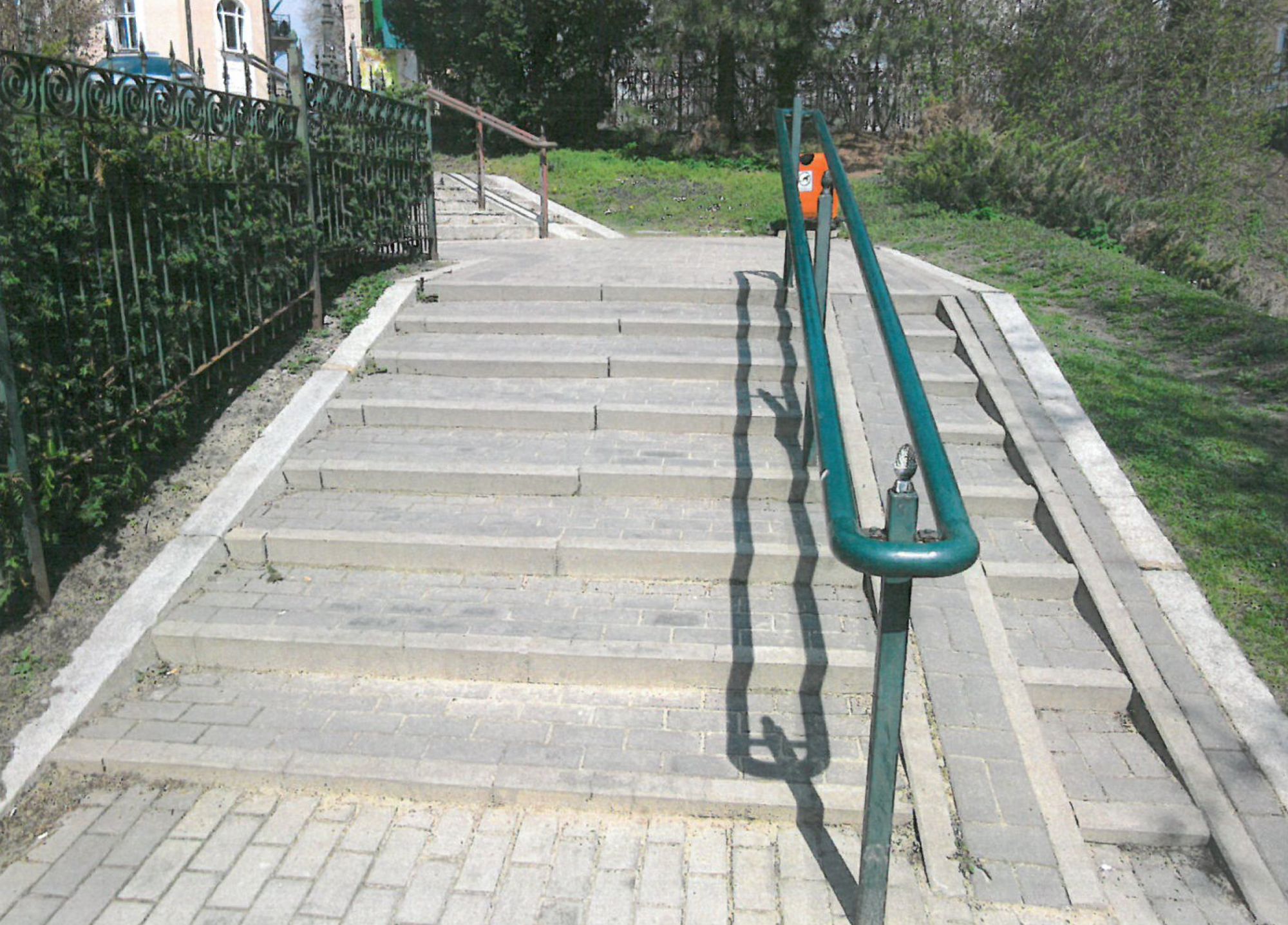 Schody prowadzące z Placu Śreniawitów do Zamku Lubomirskich