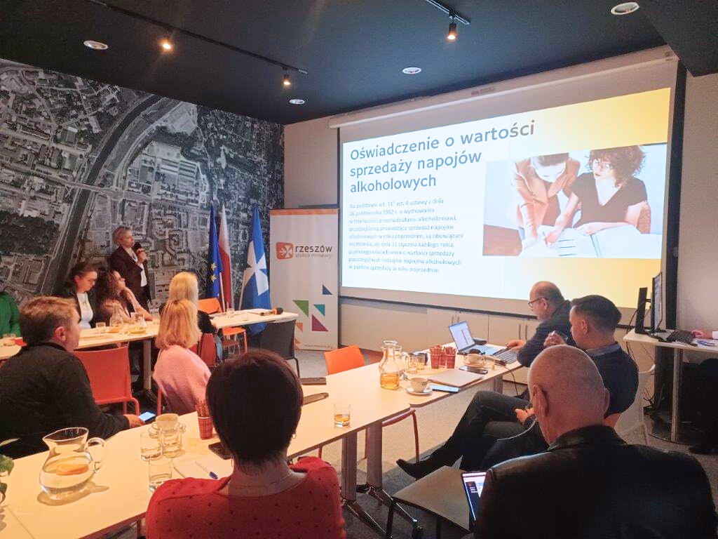Spotkanie szkoleniowe dla przedsiębiorców prowadzących punkty sprzedaży napojów alkoholowych na terenie miasta Rzeszowa